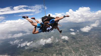 Free Tandem Skydive – Sign Up and win crazy experiance